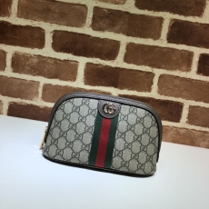 Gucci Clutch Bags